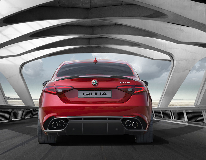 Alfa_Romeo_Giulia_HP_3