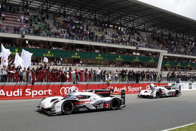 Audi R18 e-tron quattro #2 (Audi Sport Team Joest), Marcel F‰ssler, AndrÈ Lotterer, BenoÓt TrÈluyer, Audi R18 e-tron quattro #1 (Audi Sport Team Joest), Lucas di Grassi, Tom Kristensen, Marc GenÈ