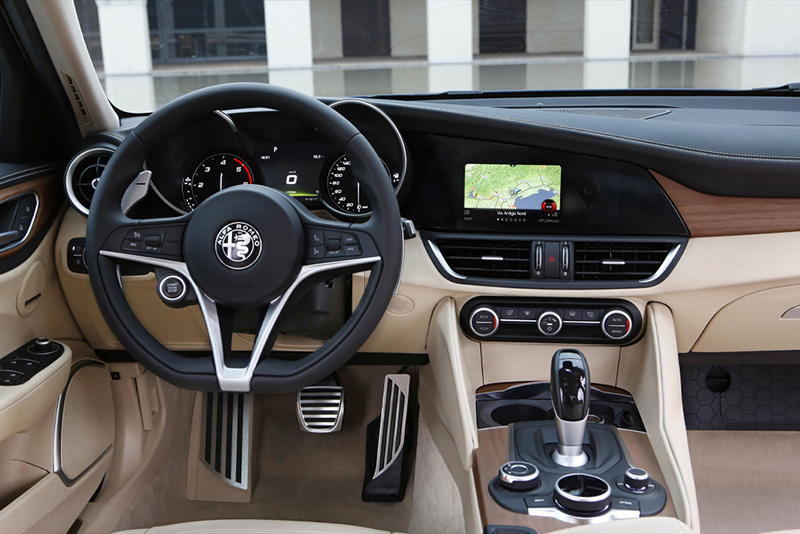 cruscotto_AlfaRomeoGiulia